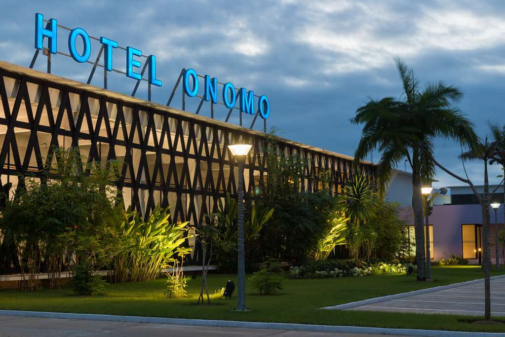 Onomo Hotel Abidjan Buitenkant foto