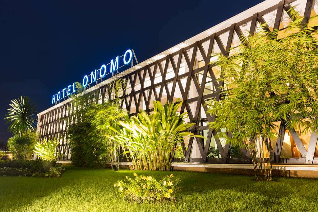 Onomo Hotel Abidjan Buitenkant foto
